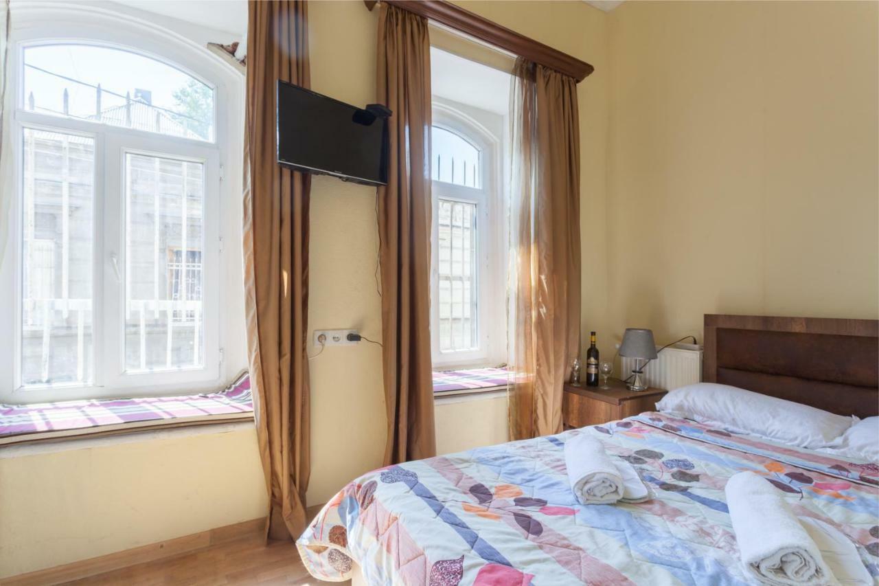 Guest House Ketrin 트빌리시 외부 사진